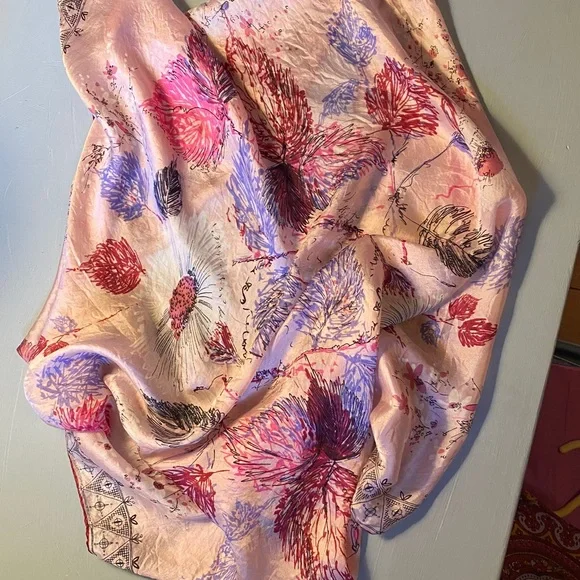 Vintage Silk Scarf Bundle Flawed - Picture 8 of 15